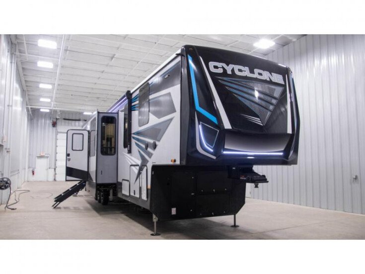 Thumbnail Photo undefined for 2023 Heartland Cyclone 4006